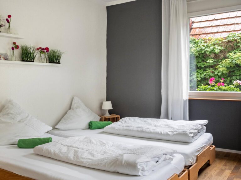 Gruenes Zimmer