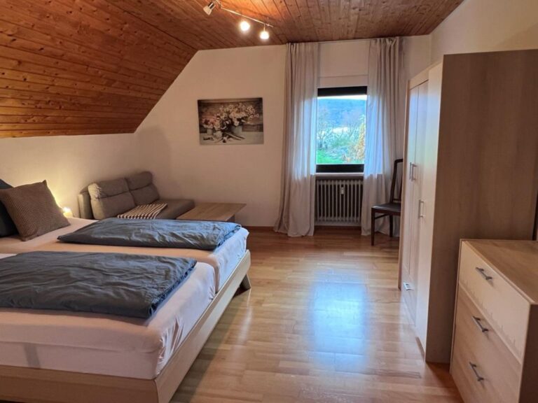 Konstanz Bodensee Seensucht Schlafzimmer mit Doppelbett 5
