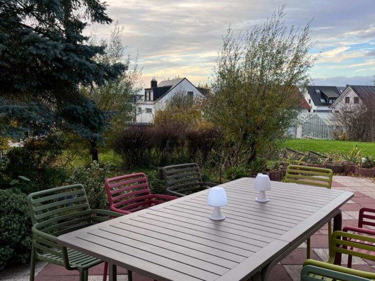 Konstanz Bodensee Seensucht Terrasse mit Essbereich 4