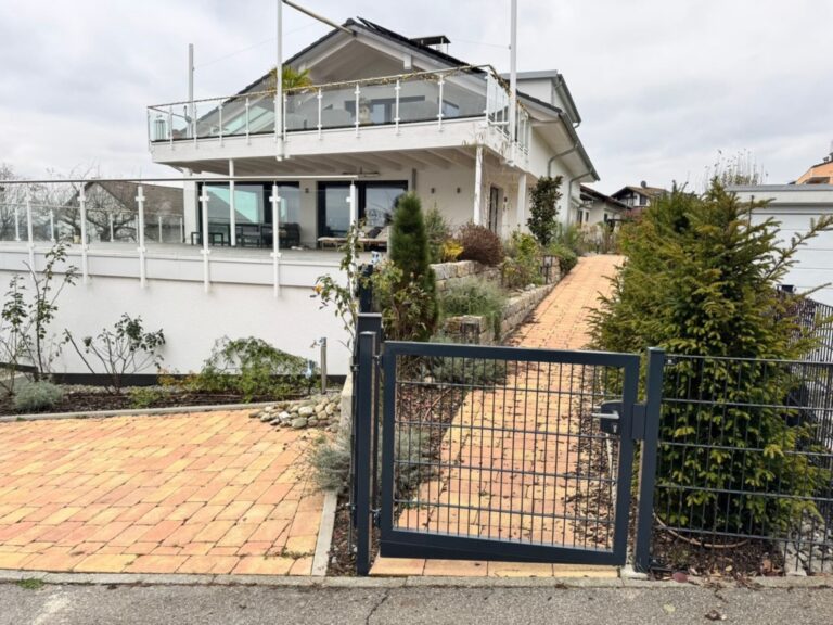 Konstanz Bodensee Seeseensucht Gebaeudeansicht 3