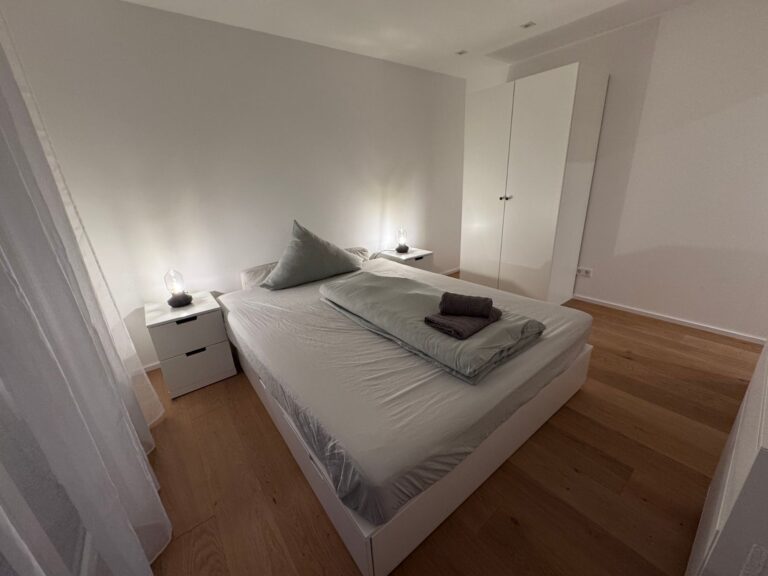Konstanz Bodensee Seeseensucht Schlafzimmer. 1 3