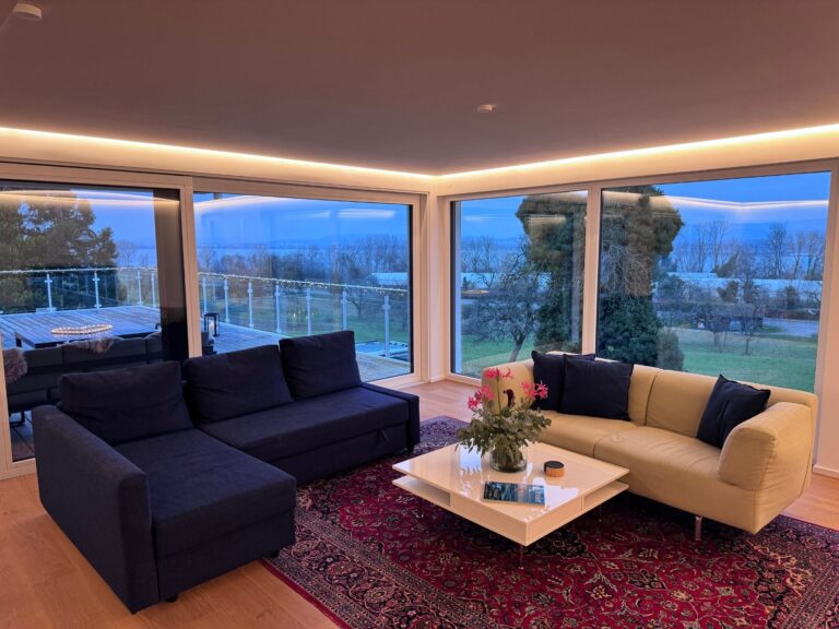 Konstanz Bodensee Seeseensucht Wohnzimmer mit Blick auf die Terrasse 2
