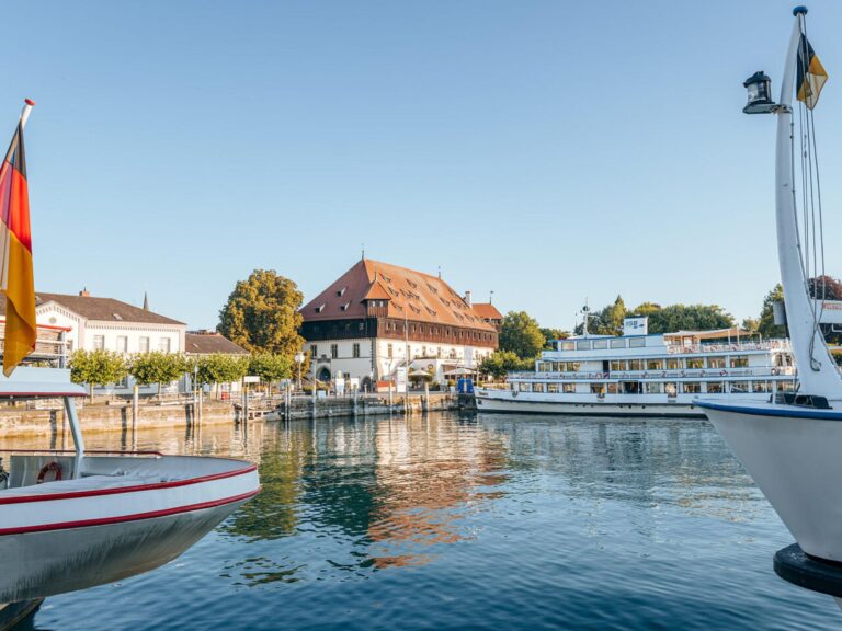 Konstanz und Bodensee Hafen mit Konzil
