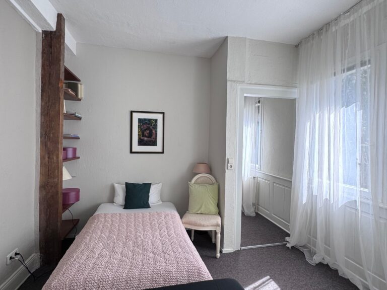 Seeglueck Haeusle Konstanz Bodensee Durchgangsschlafzimmer 3
