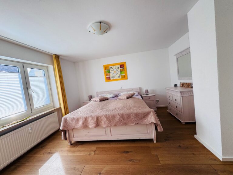 Seeglueck Rheinparadies Konstanz Bodensee Schlafzimmer mit Doppelbett 3