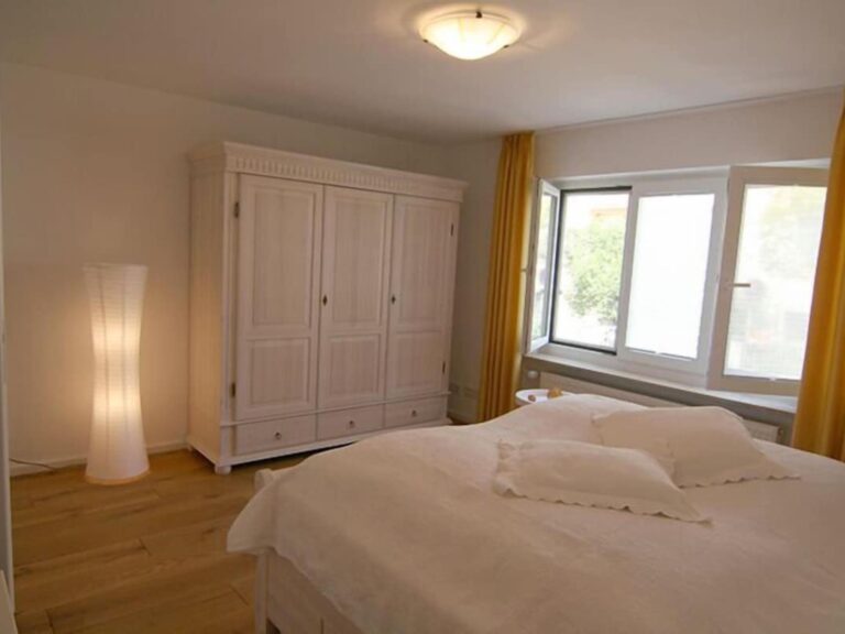 Seeglueck Rheinparadies Konstanz Bodensee Schlafzimmer mit Doppelbetten