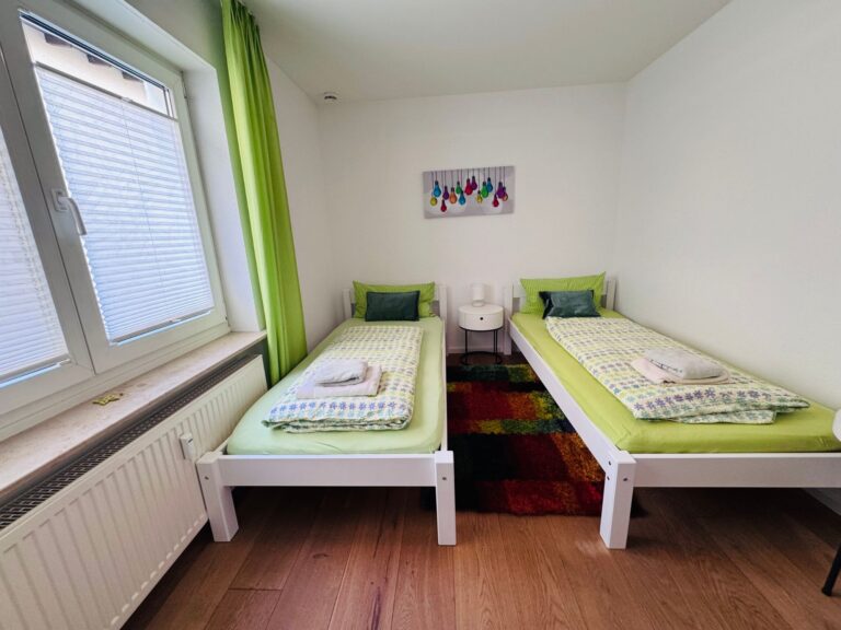 Seeglueck Rheinparadies Konstanz Bodensee Schlafzimmer mit Einzelbetten 3