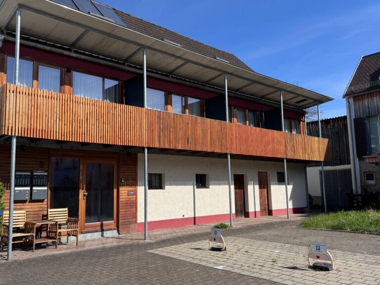 Seeglueck Seeblau Konstanz Bodensee Gebaeudeansicht
