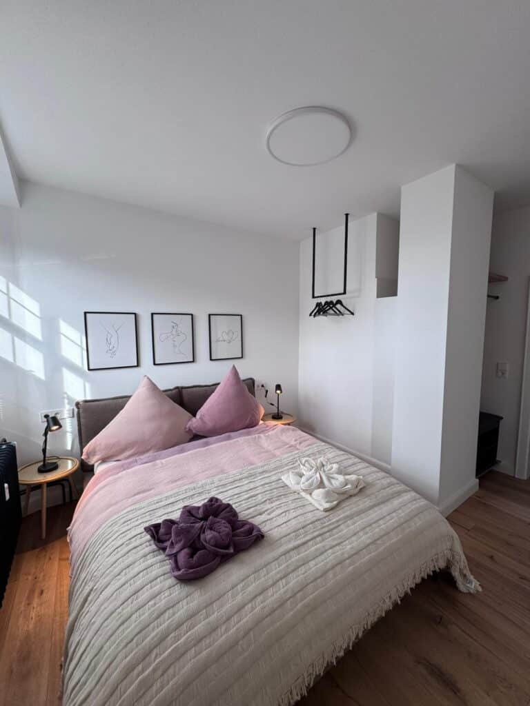 seeglueck | schussenrieder hof | wohnung nr. 6 7 Schlafzimmer 1