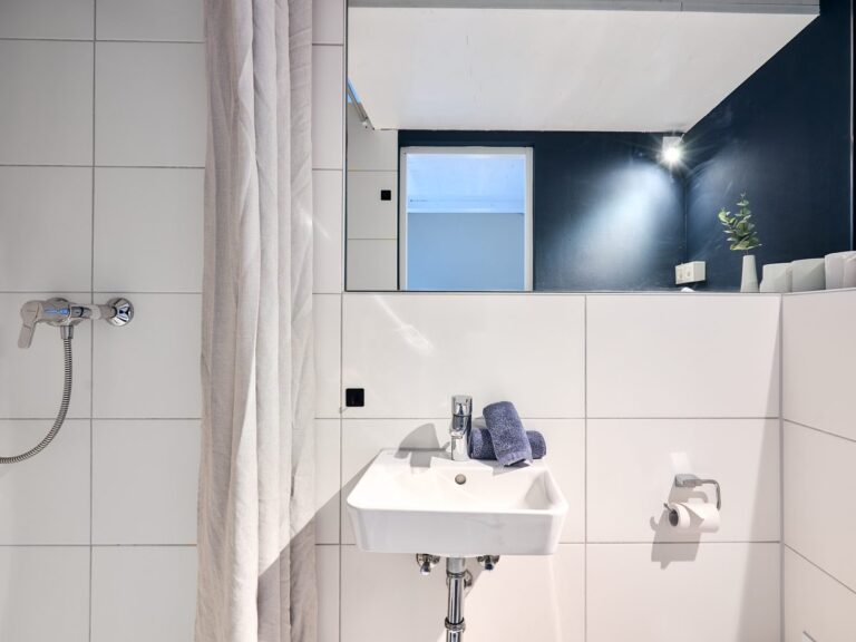 seeglueck | altstadt loft | urban 5 bad 01