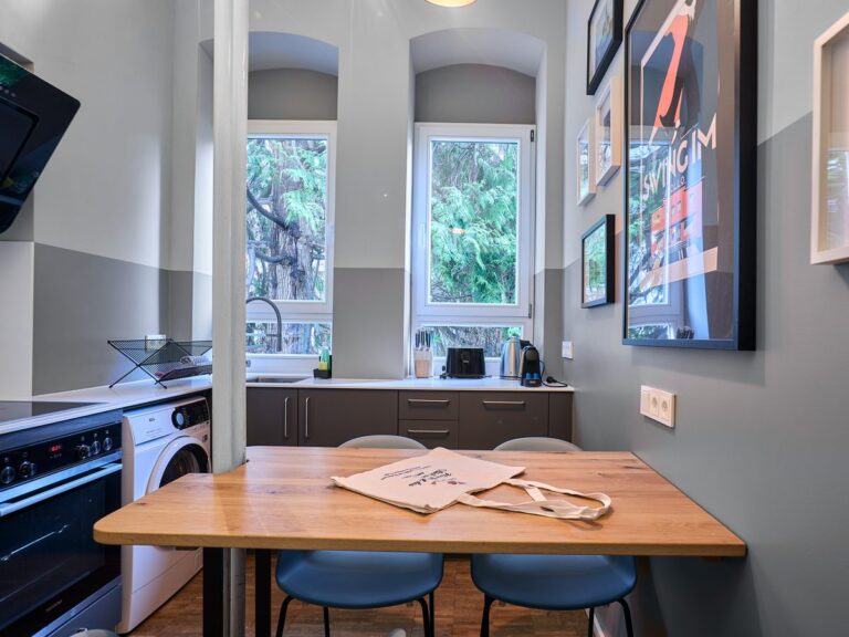 seeglueck | altstadt loft | urban 9 esszimmer 01