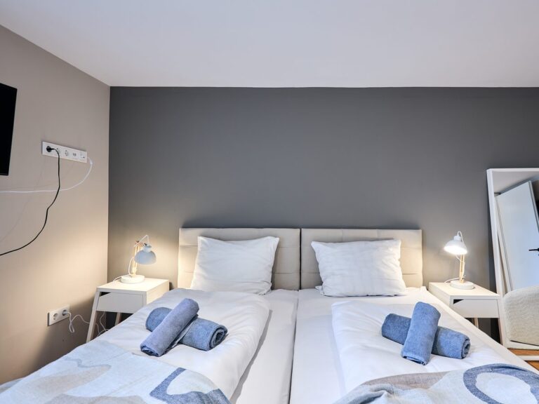 Schlafzimmer 02