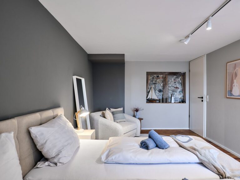 Schlafzimmer 05