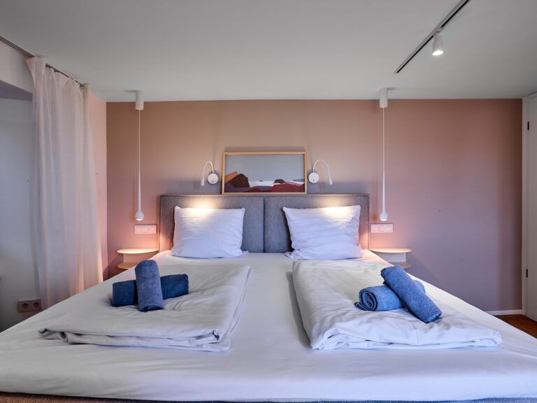 Schlafzimmer 06