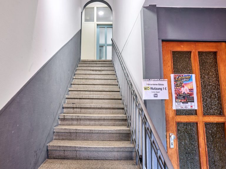 seeglueck | Münsterzauber | zentral 17 Historisches Treppenhaus im Haus „Zum Silbernen Mond“, Hofhalde 11